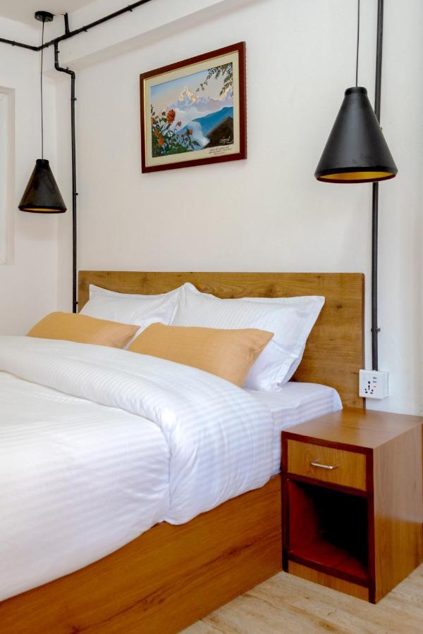 Nexus Inn- The Aparthotel Катманду Екстер'єр фото