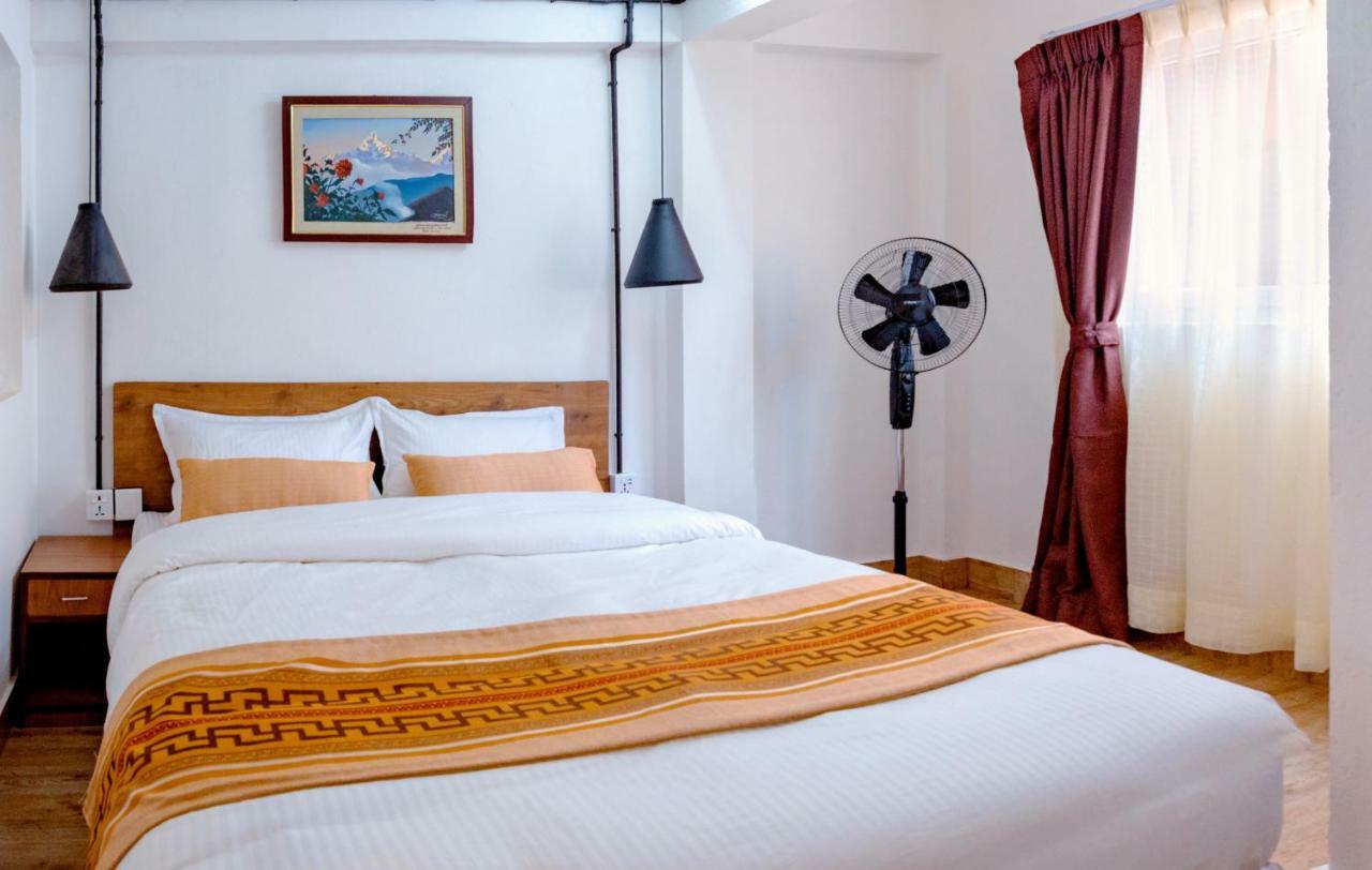 Nexus Inn- The Aparthotel Катманду Екстер'єр фото