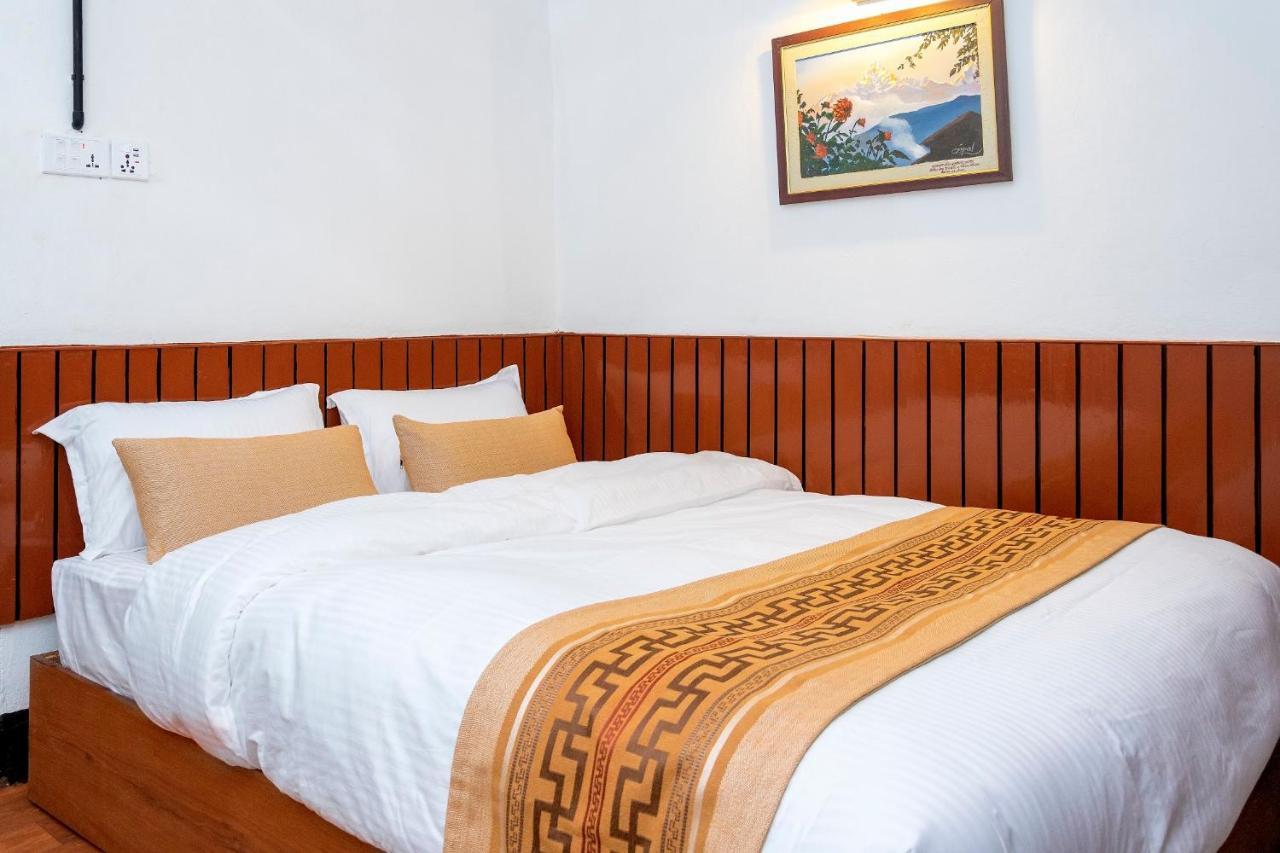 Nexus Inn- The Aparthotel Катманду Екстер'єр фото